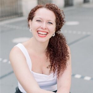 Meet your Posher, Cassi Claire